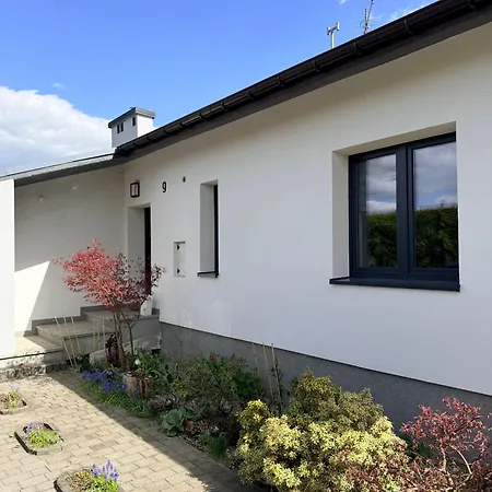 Apartment Kwiatowy Zakatek Na Zaciszu